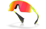 Päikeseprillid Oakley Stunt Devil S Matte Uranium Prizm Ruby
