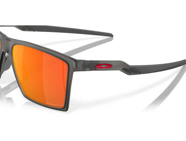P&auml;ikeseprillid OAKLEY Futurity Sun Grey Smoke Prizm Ruby Polarized