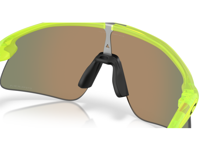 Päikeseprillid Oakley Stunt Devil Matte Uranium Prizm Ruby